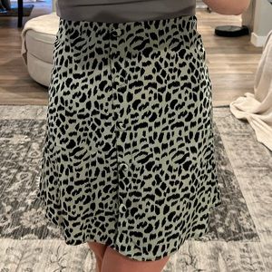 Nasty Gal Baby You’re Wild Animal Mini Skirt size 6 (green leopard)